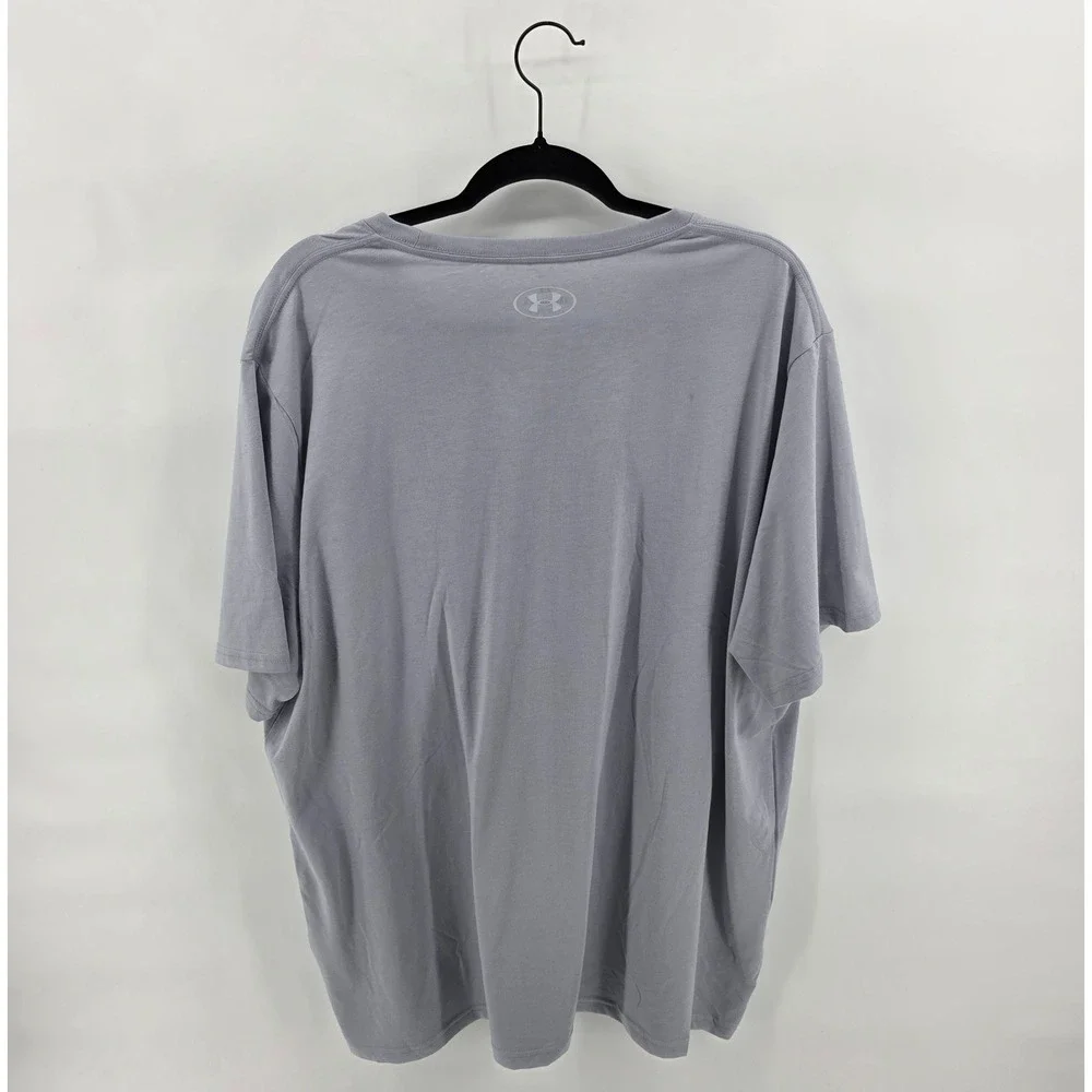Under Armour Men's Reflective Big Logo Loose Fit T-Shirt Size 2XL Hydro Gray‎